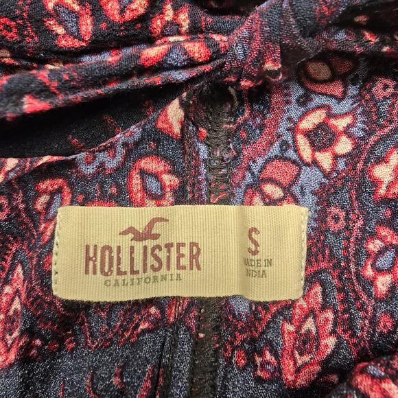Women's Hollister Red & Blue Paisley Boho Flowy Cropped Tank Top | Size Small - Picture 8 of 9